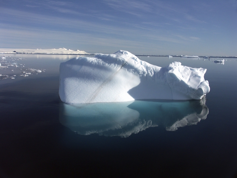 Sur les deux dernières éditions du Vendée Globe, plusieurs dizaines d’icebergs, pouvant menacer le parcours des skippers, ont été détectés par CLS