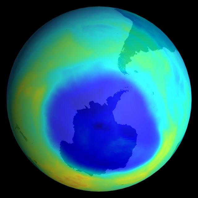 Ozone hole at the South Pole (in blue). Credits: Ciel &amp; Espace.