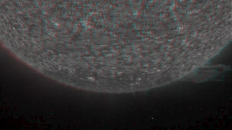 Image du Soleil en 3D, il faut des lunettes cyan/rouge pour la voir en relief. Crédits : STEREO/NASA.