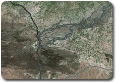 Confluent de l’Indus et de la rivière Kaboul avant les inondations, par Spot 5